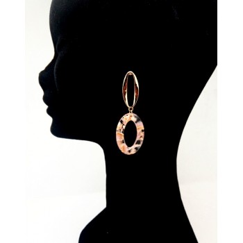 Lovely Vintage Oval Shaped Acrylic Drop Earring  